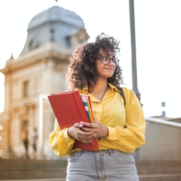 Vous souhaitez suivre la totalité de votre scolarité à la FMMS, en France :